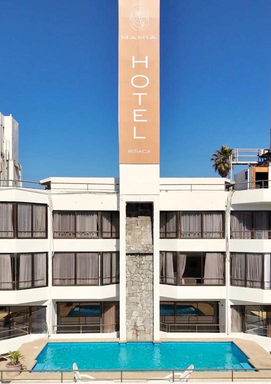 Bazén v ubytování Mahia hotel Reñaca nebo v jeho okolí