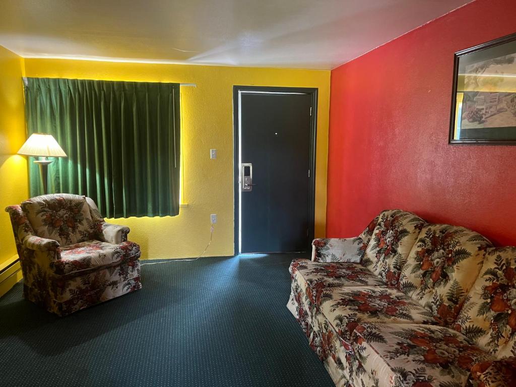 Posezení v ubytování Holly Motel Southampton