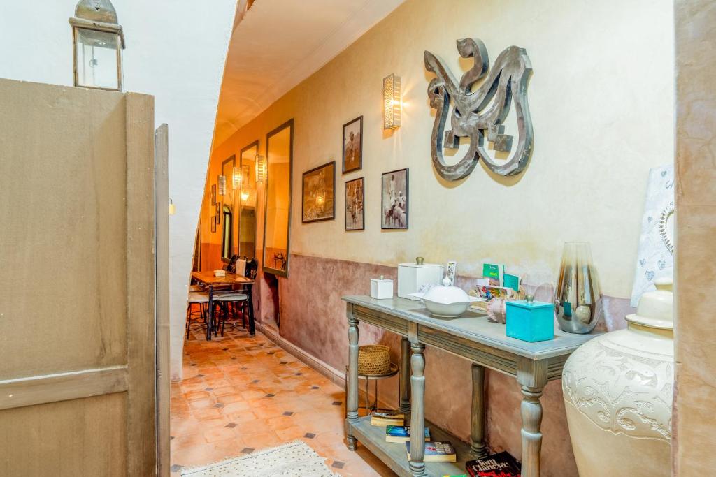 Little Riad 3 Rooms - Top emplacement 5 minuts from Place Jemaa el fna & souk — photo 4