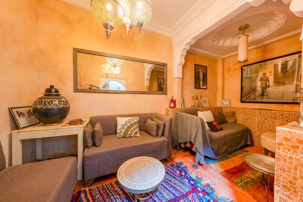 Little Riad 3 Rooms - Top emplacement 5 minuts from Place Jemaa el fna & souk — photo 6