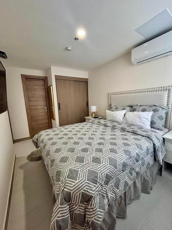 Postel nebo postele na pokoji v ubytování Loft Chic en Cipreses