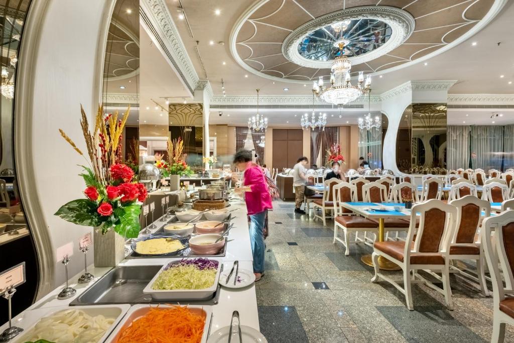 Royal Benja Hotel - Big Room Family-Friendly - Resim 14