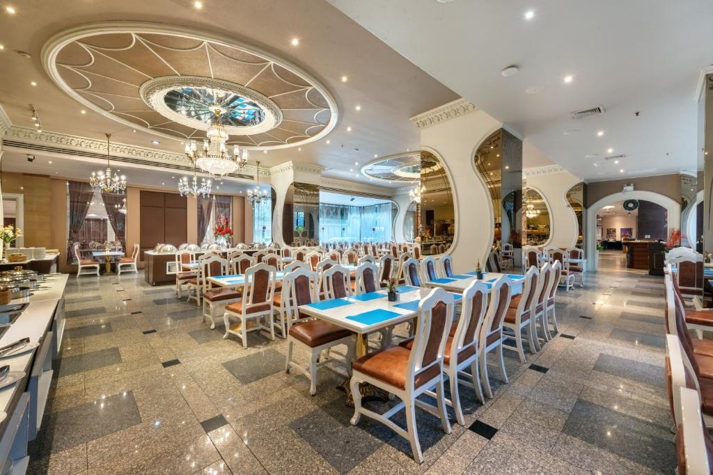 Royal Benja Hotel - Big Room Family-Friendly - Resim 15