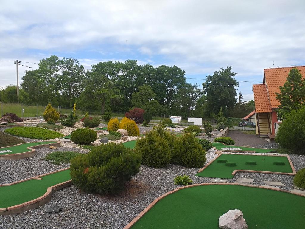 Golf v penzionu nebo okolí