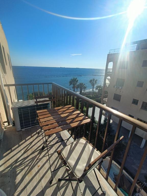 Danit apartmnt by the sea