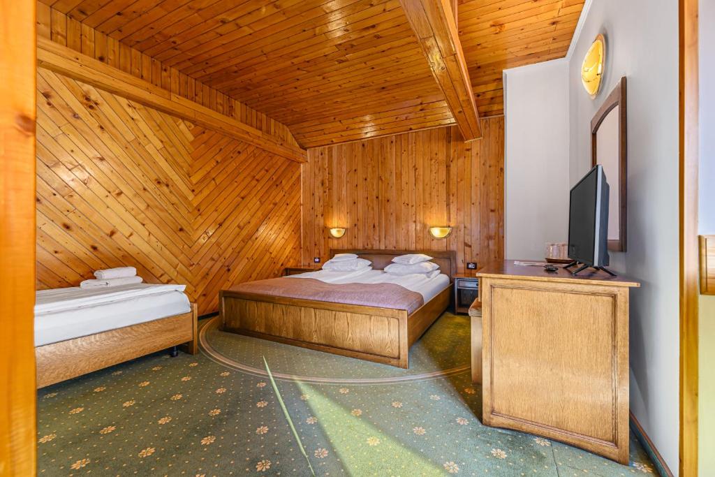 
Family Room with Balcony
