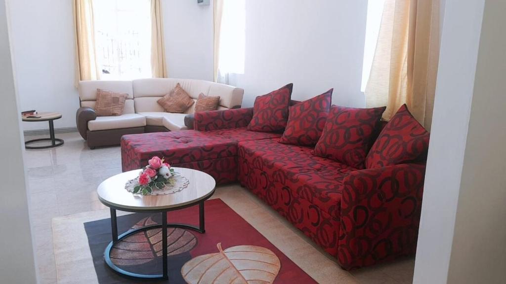 Et opholdsområde på Peaceful 4 bedrooms house