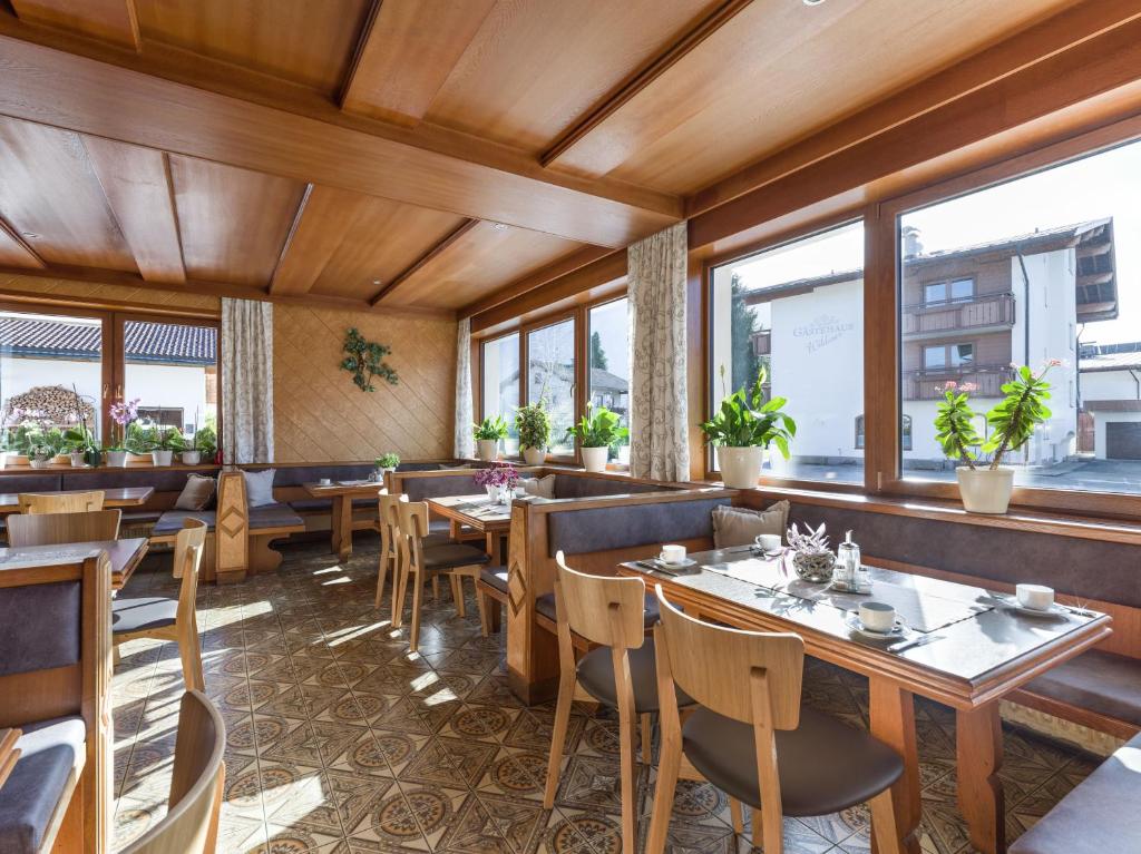 Restaurace v ubytování Gästehaus Wildauer