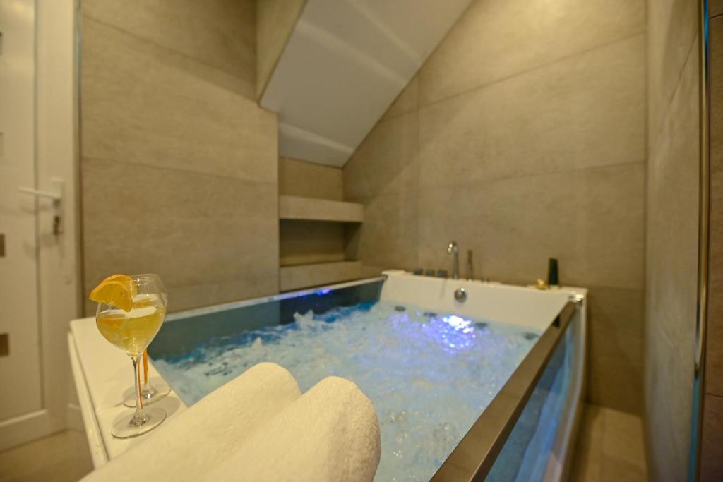 Fotografia z galérie ubytovania luxury apartment with garden jacuzzi and wellness v Trogiri