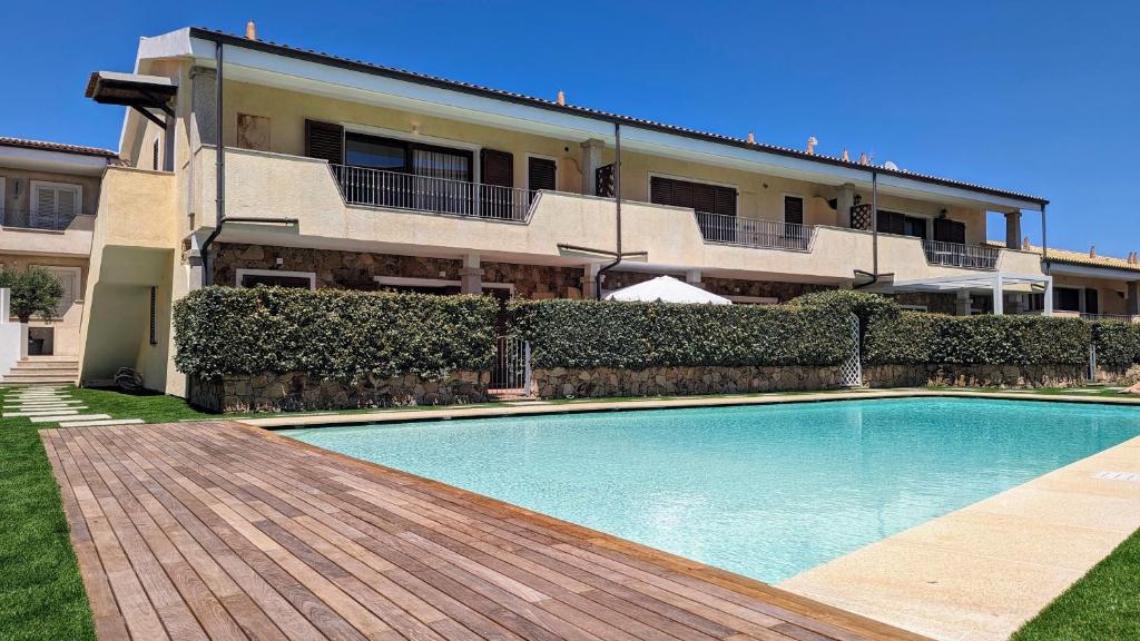 Πισίνα στο ή κοντά στο Appartamento con Piscina - Luna Ruja Palau
