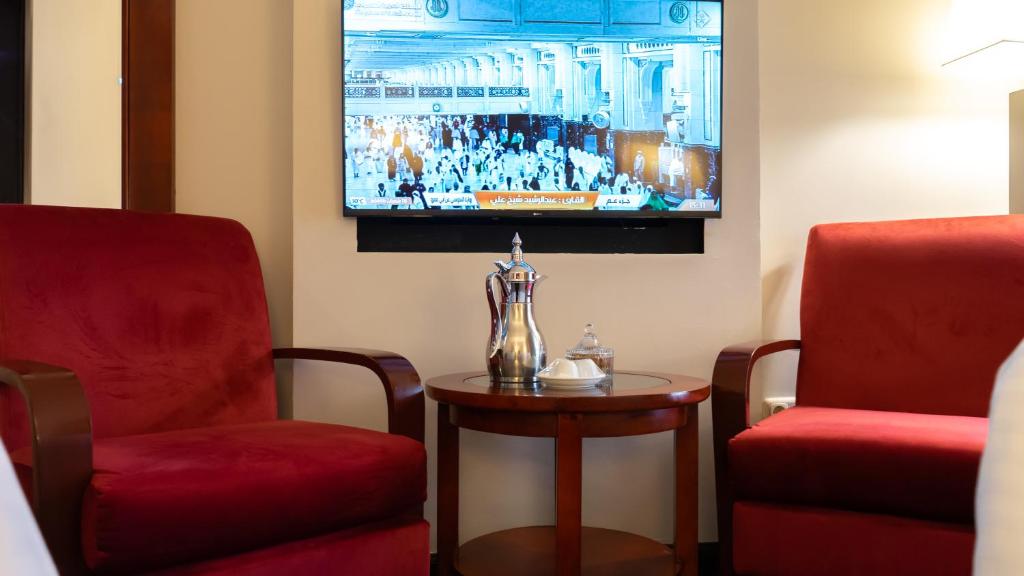 TV a/nebo společenská místnost v ubytování فندق الصفوة البرج الثالث Al Safwah Hotel Third Tower 3