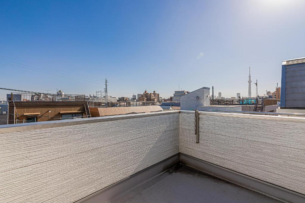 Fotografie z fotogalerie ubytování SkyTreeStayHotel2鐘ヶ淵駅から徒歩4分天井からskytreeが見えます v Tokiu