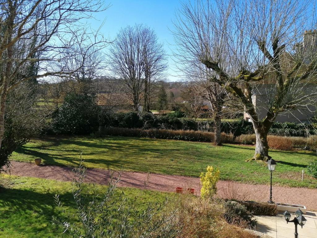 Hôtel Les Fleurs - Twin Room With Garden View