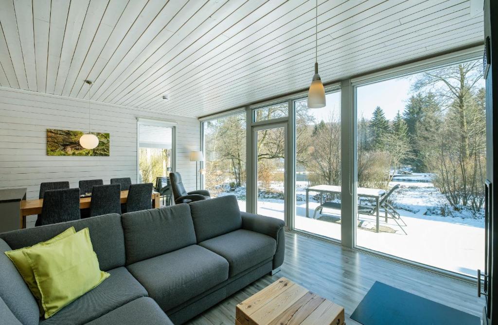 Posezení v ubytování 4 Personen mit Sauna F0H2