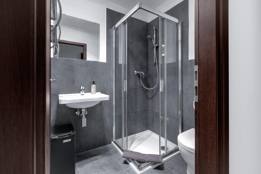 VV hotel & apartments - 16