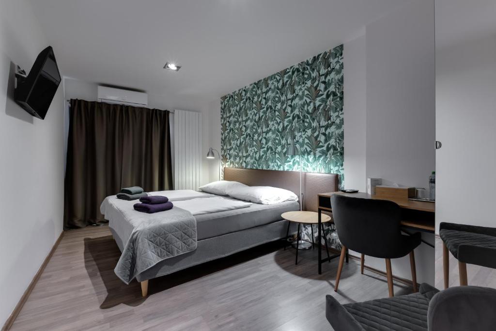 VV hotel & apartments - 13