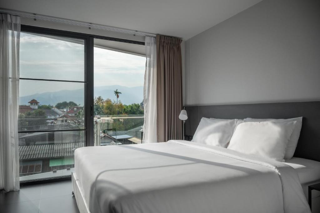 POR Thapae Gate - Resim 2