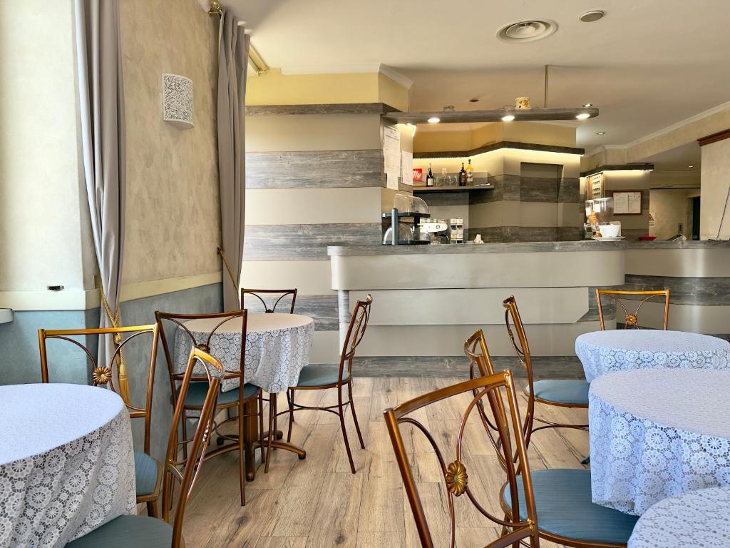 Hotel Laura - Resim 12