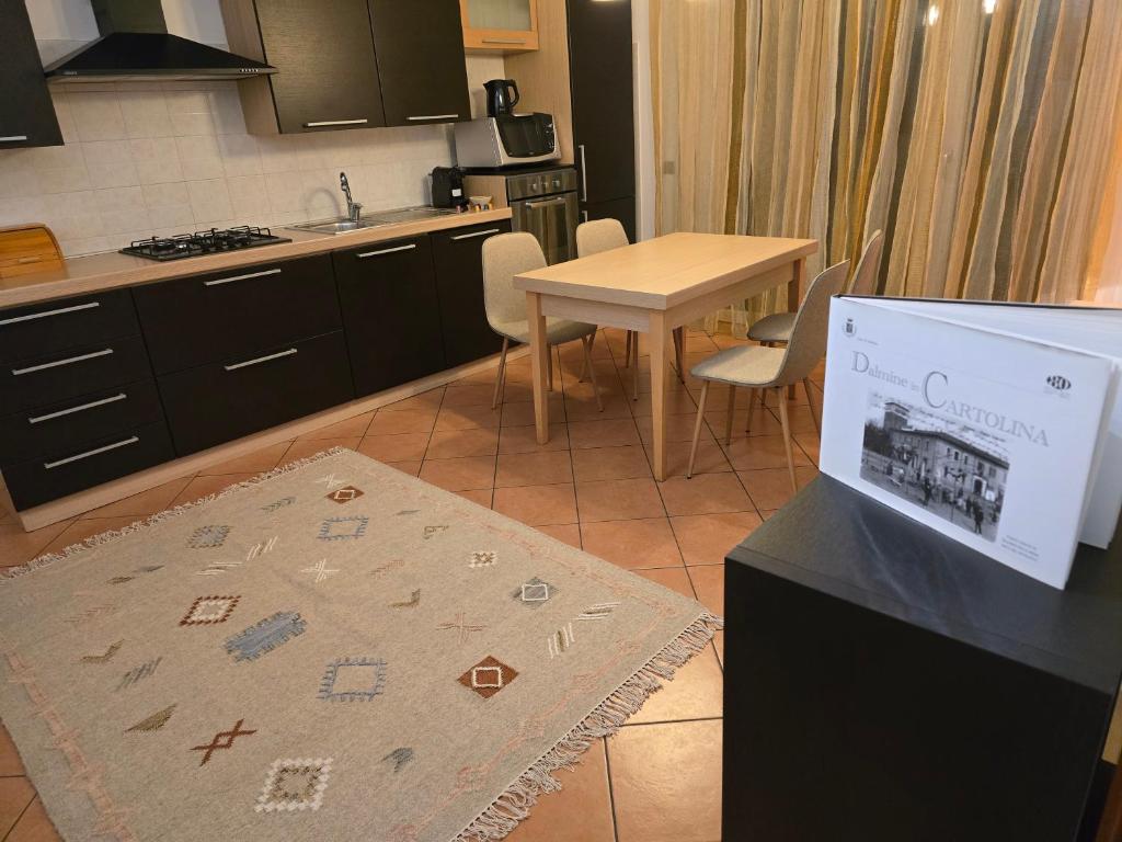 Kuchyň nebo kuchyňský kout v ubytování Aurora's Home