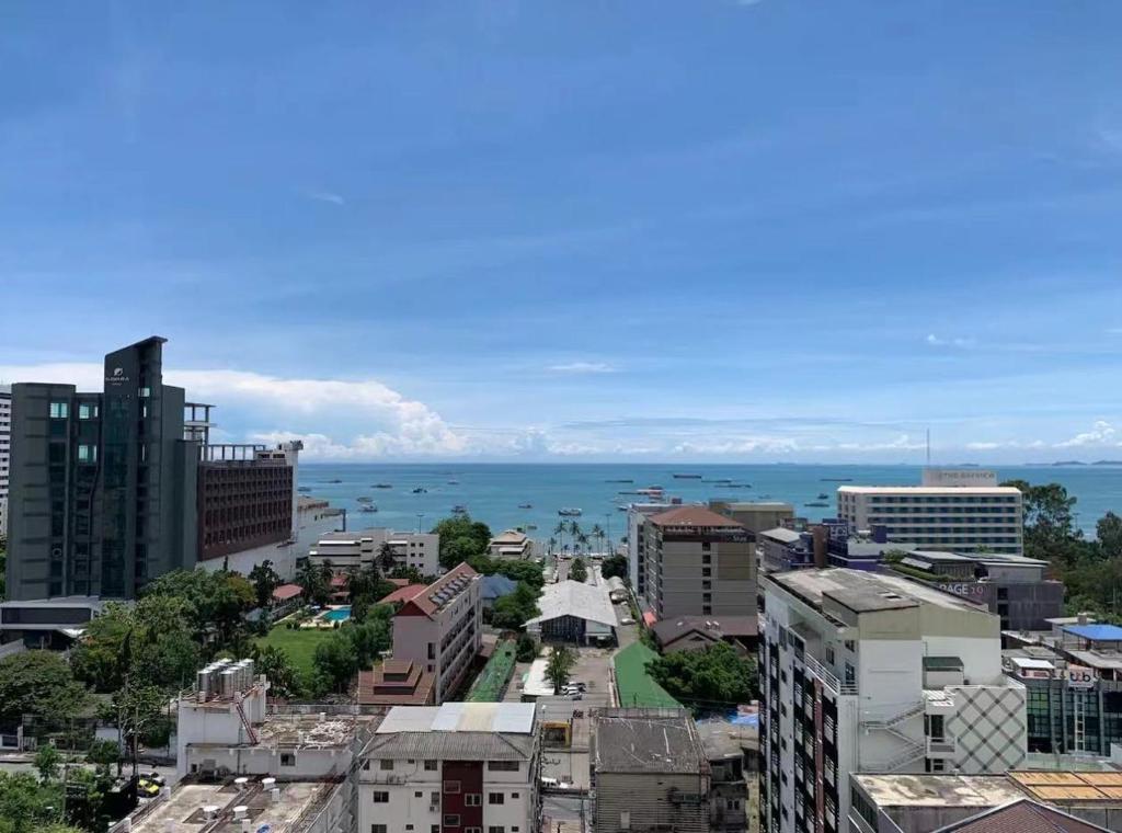 Landskap semula jadi dekat dengan apartmen