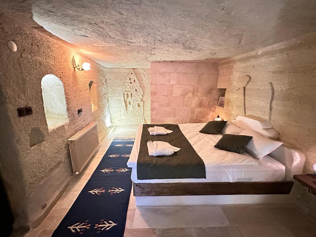 Turan Cappadocia Cave - Family Room With Private Bathroom