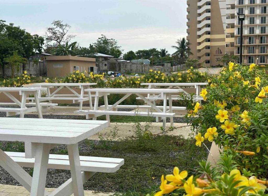 Κήπος έξω από το E&K Staycation