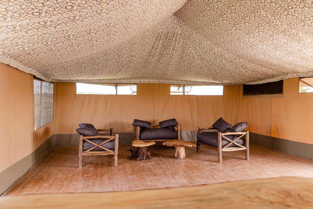 Posezení v ubytování Mtito Safari camp limited