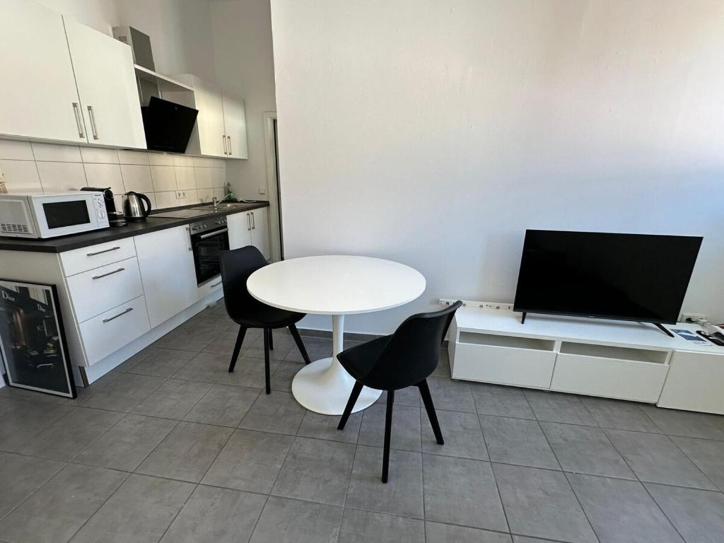 Kuchyň nebo kuchyňský kout v ubytování 2-Zimmer Wohnung Würzburger Straße - Innenstadtlage Aschaffenburg