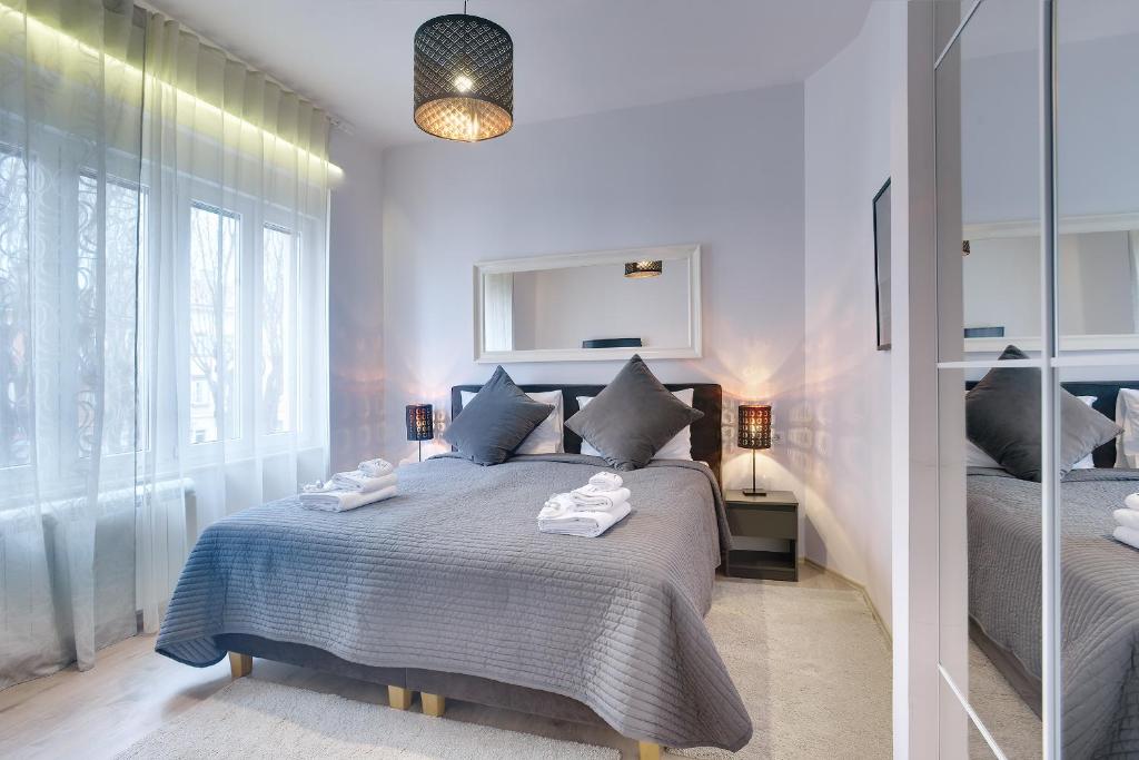 D&A Center Apartments with FREE Parking - 4