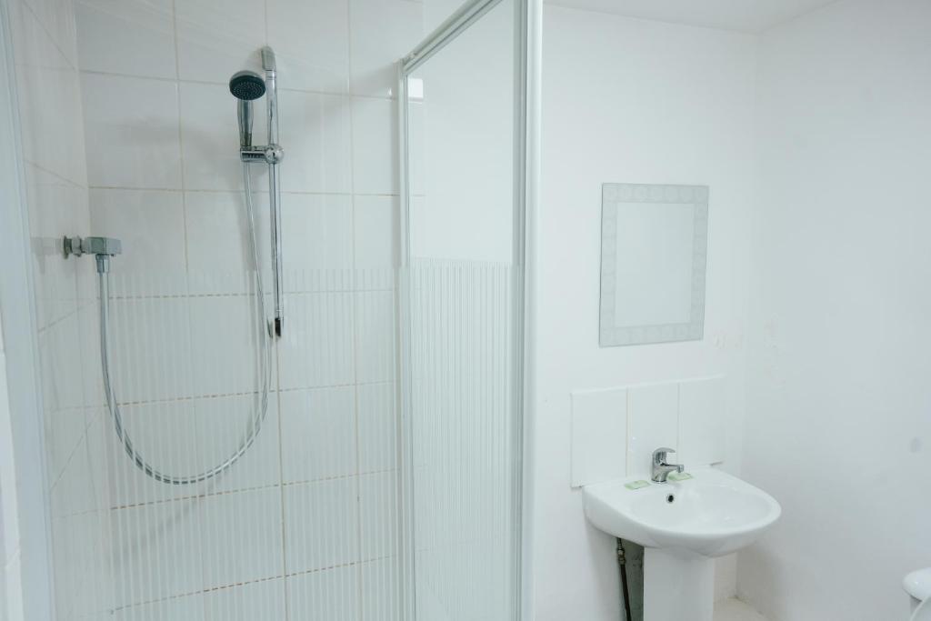 Hotels 24-7 - The Old Victoria Hotel - Quarto Familiar Deluxe