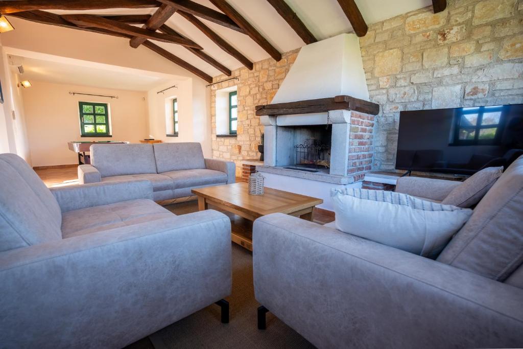 Posezení v ubytování TheBlueView Villas near Porec