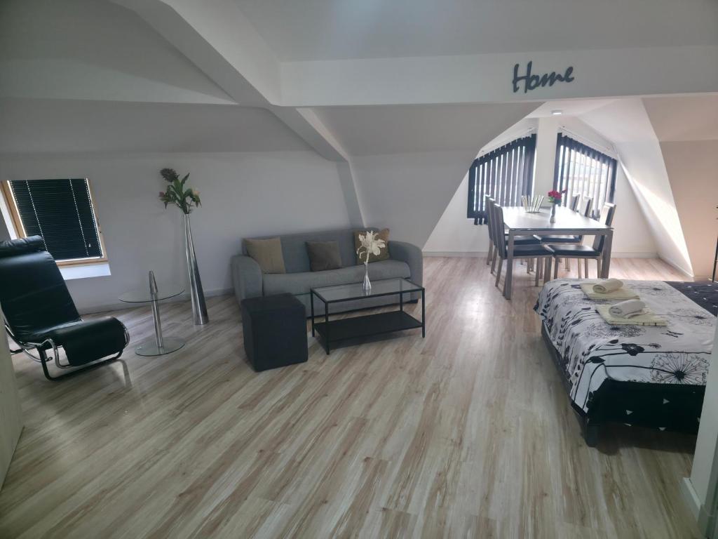 Posezení v ubytování Fenix Apartments