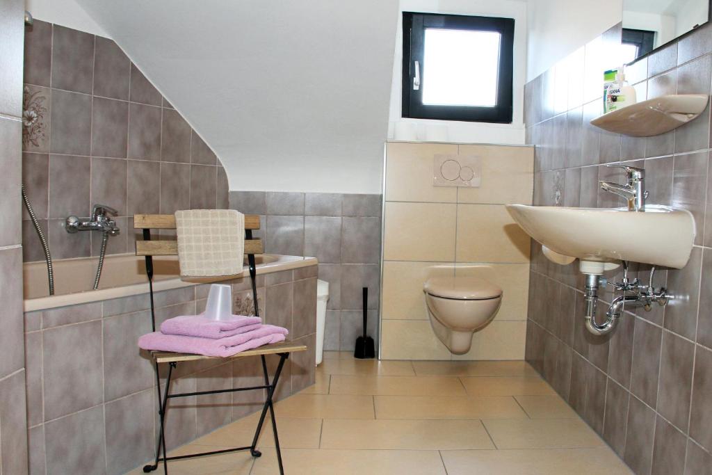 Koupelna v ubytování Hotel Klenkes am Bahnhof