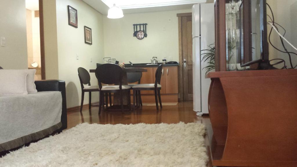  Apartamento com Piscina 4 Pessoas