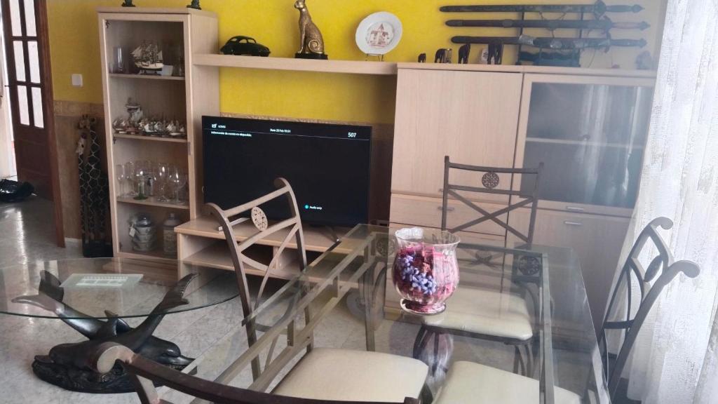 TV a/nebo společenská místnost v ubytování Mar & Minas