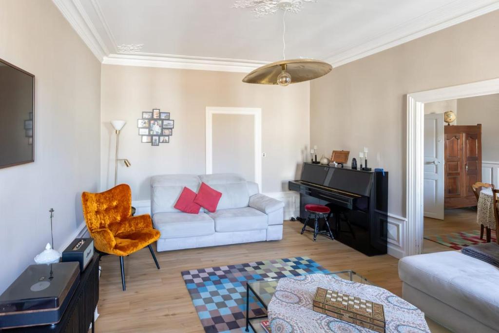 Chambres d'hôte le Cèdre lezoux - Apartamento De Luxo De Um Quarto