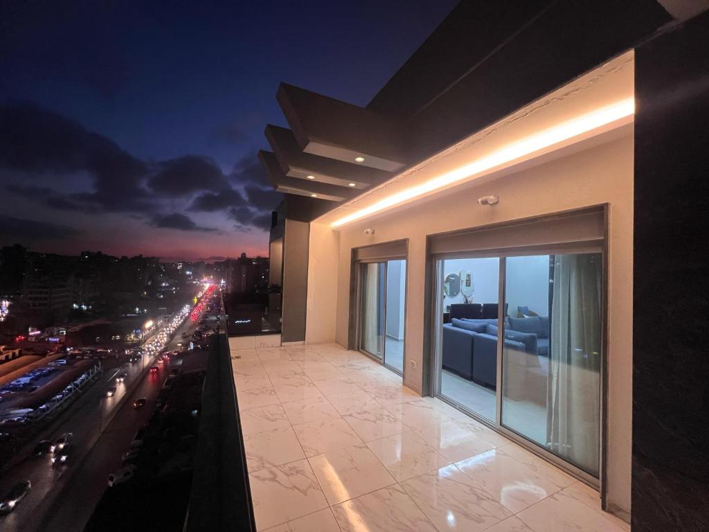 Balkón nebo terasa v ubytování Matar Residence - Spacious Hotel Suites in Beirut