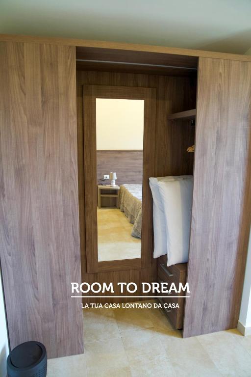 Room to Dream - Chambre Lit King-Size Avec Baignoire Spa