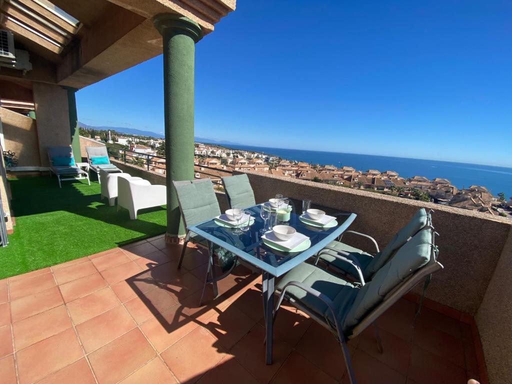 Balkón nebo terasa v ubytování Bohemian Penthouse in Alcaidesa