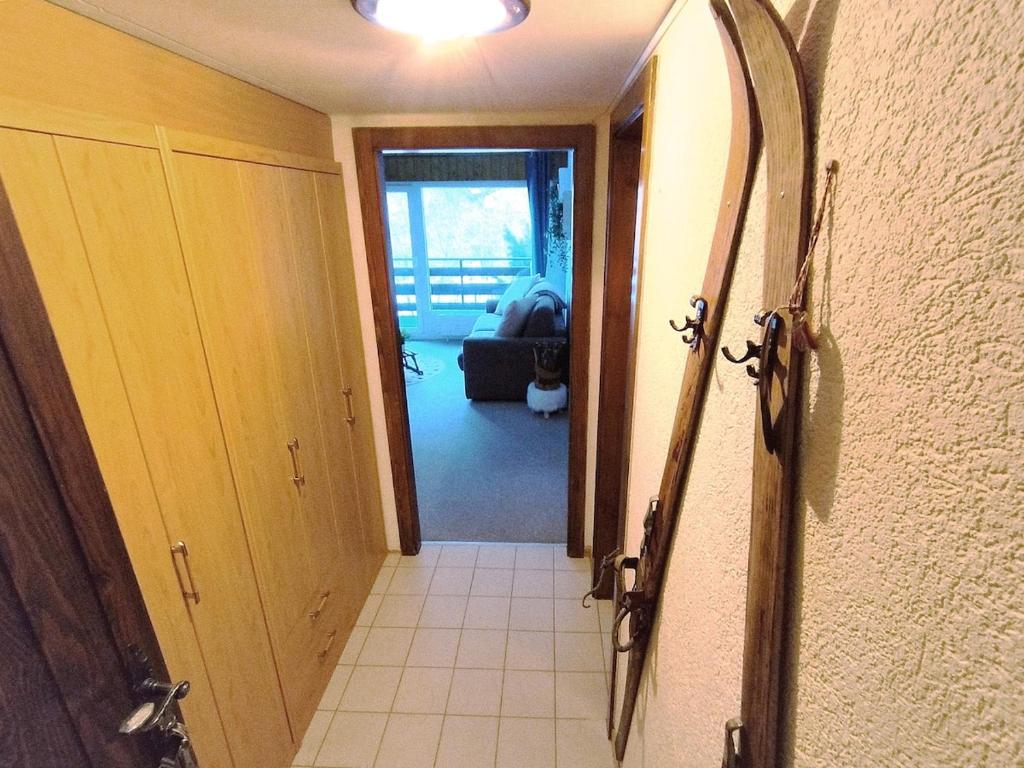 Chalet Alpin, central et parking - Resim 16