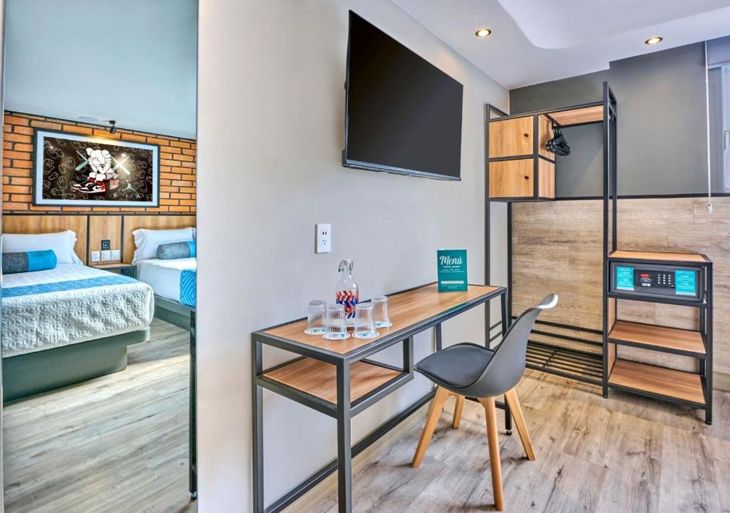 VOS Condesa - Standard Double Room