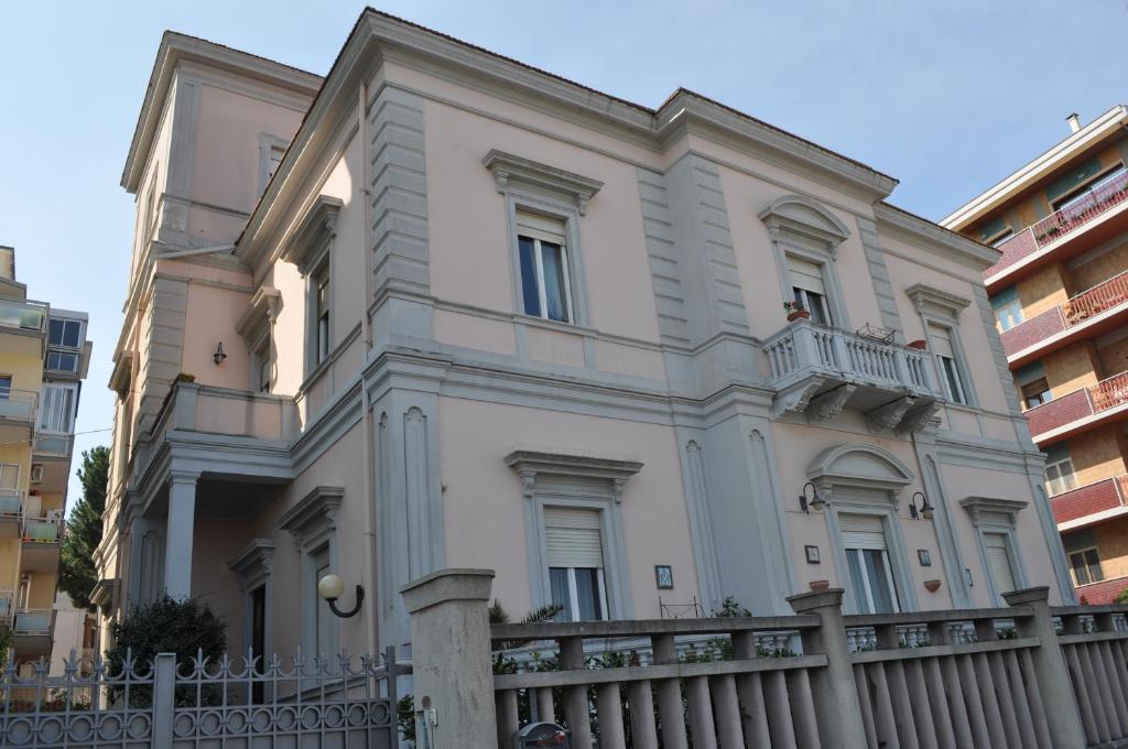 Budova, kde se bed and breakfast nachází