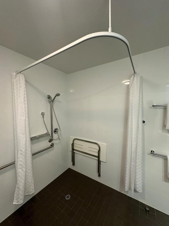 Quest King William South - Resim 18