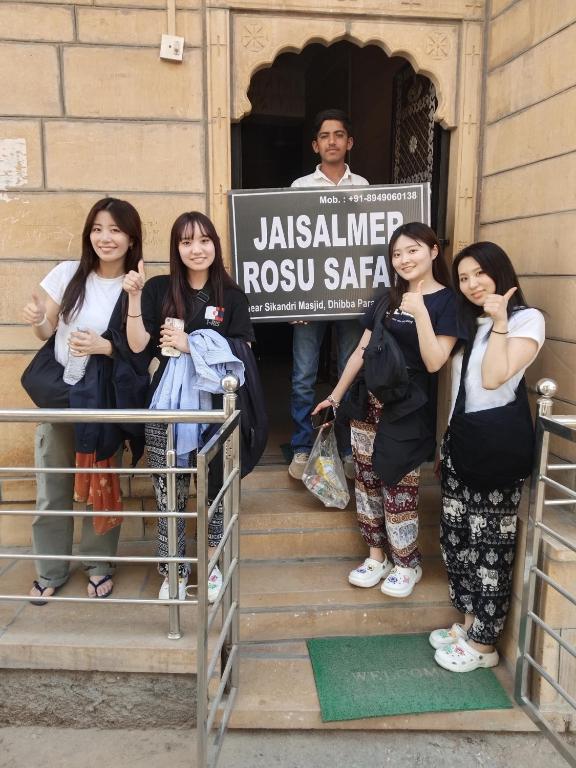 Ospiti di Jaisalmer Rosu Safari