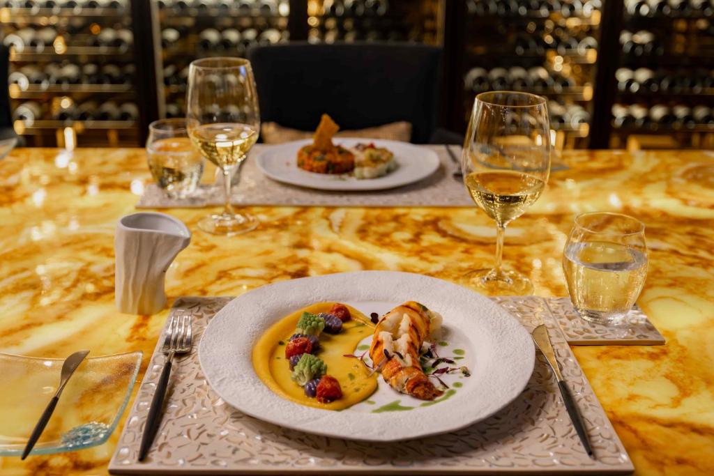 Jídlo v rezortu nebo okolí