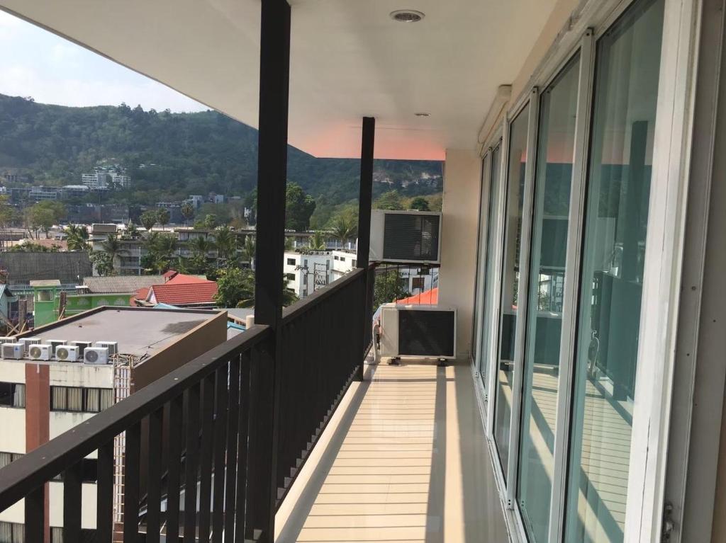 Nespecifikovaný výhled na hory nebo výhled na hory při pohledu z hotelu