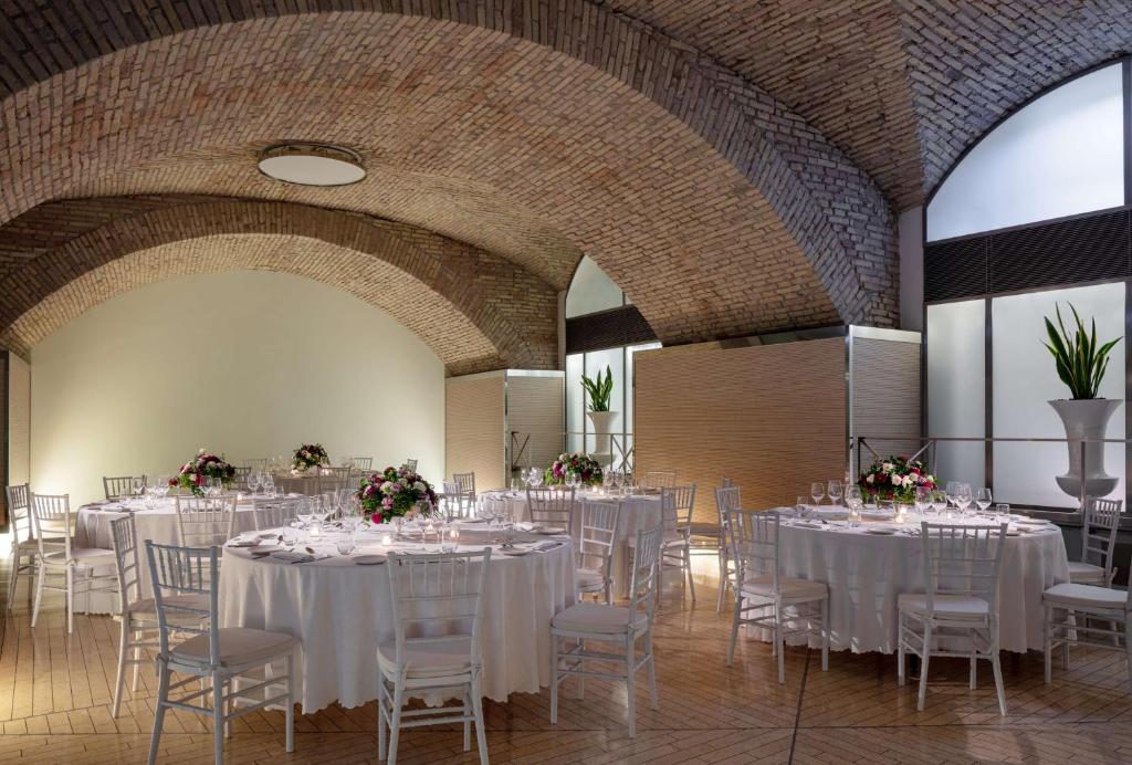 Anantara Palazzo Naiadi Rome Hotel - A Leading Hotel of the World - Resim 14