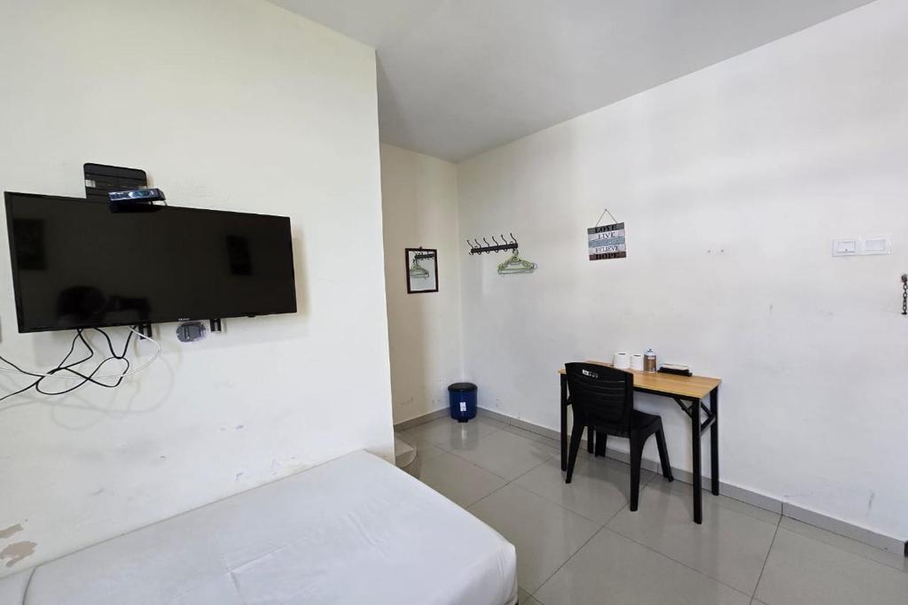 TV a/nebo společenská místnost v ubytování Hotel Inap Sri Gombak