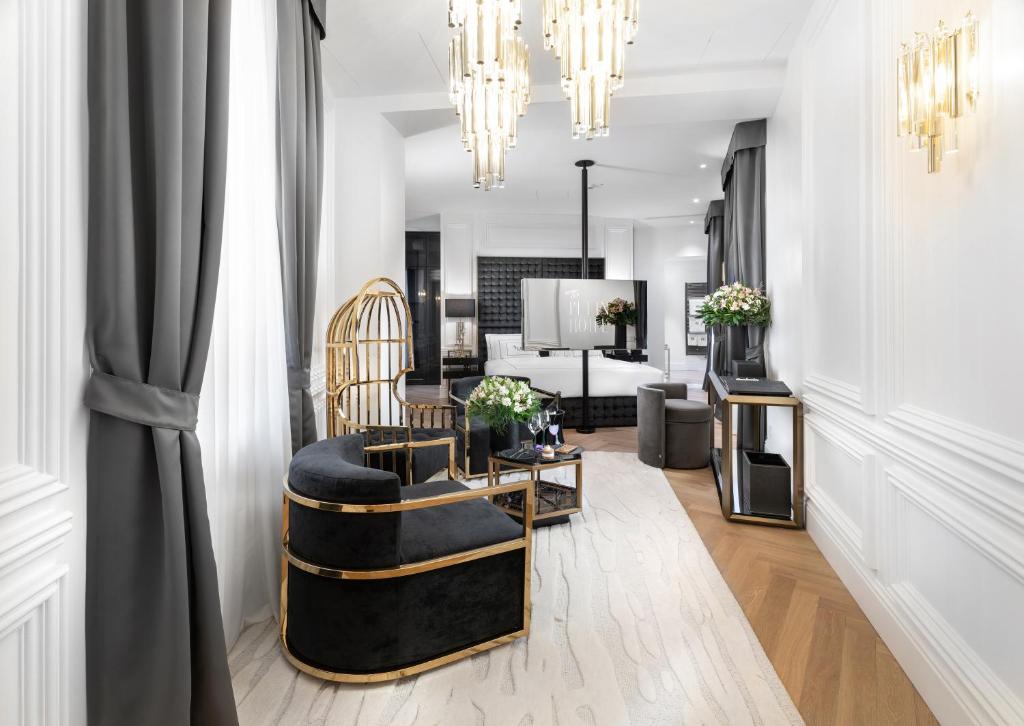 
Executive Suite with Terrace
