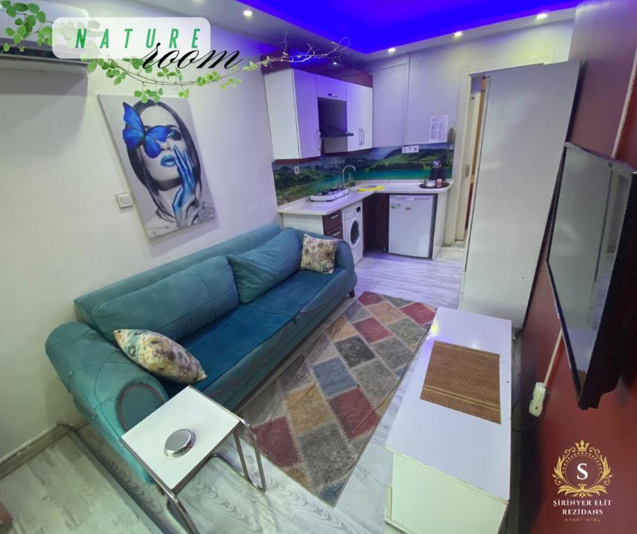 Posezení v ubytování Şirinyer Elit Residance Apart Hotel